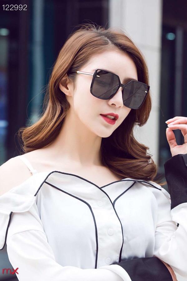 GUCCI古馳 偏光時尚高雅墨鏡 女士太陽鏡 時尚百搭  lly1254